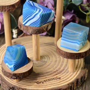 Vente en gros de pierres d'agate bleue naturelle à forme libre, pierres uniques, sélection de cadeaux en cristal - Product Image 5