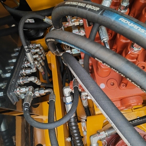 รถขุดขนาดเล็ก 13.2 ตัน ยี่ห้อใหม่ของจีน Liugong รุ่น 913F 913F MAX 912F 914F อุปกรณ์ก่อสร้างที่มีความเสถียรและเชื่อถือได้ มีจำหน่ายแล้ว - Product Image 4