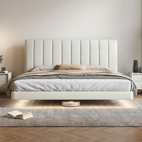 Lit flottant de style crème, design moderne et minimaliste, revêtement en cuir pleine fleur, cadre en acier et bois à bordure affleurante, structure suspendue