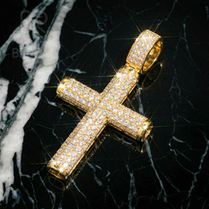 จี้รูปกางเขน 3 มิติ GRA Certified Vvs Moissanite สำหรับผู้ชาย สไตล์ฮิปฮอปหรูหรา ประดับเพชรทรงกลมแบบ Iced Out พร้อมจี้ตัวอักษร  งานจิวเวลรี่ชั้นดี - Product Image 1