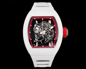 Boîtier en céramique blanche intégrant de nouveaux éléments du nouveau siècle dans les techniques horlogères traditionnelles Montre mécanique - Product Image 1