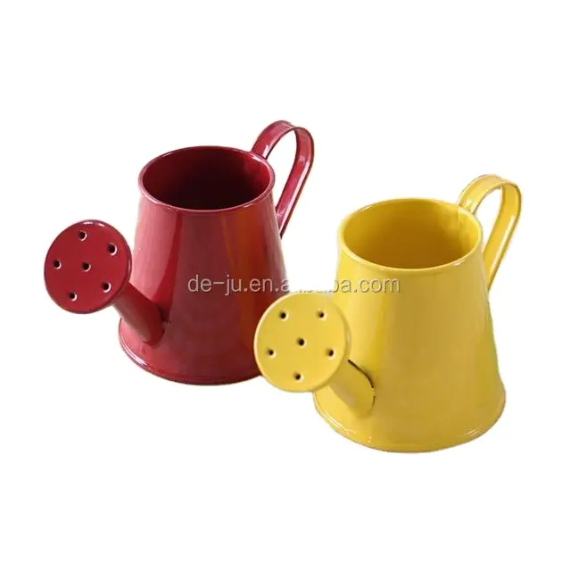 Оптовая продажа от производителя, маленькая декоративная недорогая металлическая банка для полива ручной работы