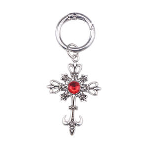 Colgante de Cruz Gótica con Rubí y Gema Negra para Botas Martin, Amuleto Metálico, Joyería, Accesorio de Moda - Product Image 5