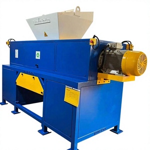 Broyeur de déchets RDF robuste à double arbre, modèle électrique semi-automatique avec une capacité de 1000 kg/h pour la gestion des déchets - Product Image 1