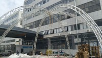 Structure de scène modulaire en aluminium pour concerts, avec toit en dôme ou arqué, pour l'éclairage événementiel