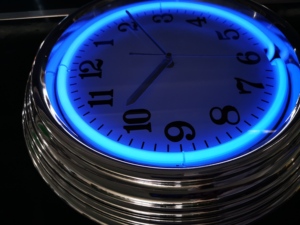 <span class=keywords><strong>Lampada</strong></span> al <span class=keywords><strong>Neon</strong></span> 15 Pollici Orologio al <span class=keywords><strong>Neon</strong></span> Cambia Colore Singolo Vetro al <span class=keywords><strong>Neon</strong></span> - Product Image 2