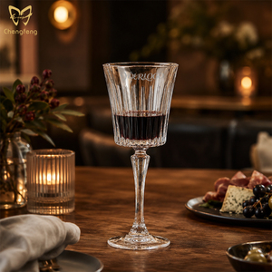 Verres à vin en cristal soufflé à la main vintage, verres à vin rouge et à brandy gravés et rayés, verrerie artisanale, parfaits pour les mariages - Product Image 5