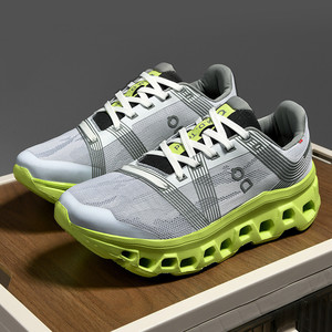 <span class=keywords><strong>Scarpe</strong></span> da <span class=keywords><strong>Running</strong></span> Outdoor Di Grande Successo per Uomo e <span class=keywords><strong>Donna</strong></span> Traspiranti per l'Estate e Sneakers Casual Invernali Confezionate in Scatola - Product Image 2