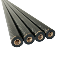 Queue de billard en fibre de carbone personnalisée de haute qualité Tête de 11.5mm à 12.4mm Taille de pointe de 13mm Bâton de billard et de billard avec joint en acier inoxydable