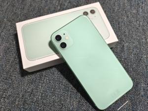 Téléphones d'occasion en gros <span class=keywords><strong>7</strong></span> 8 Plus X XR XS XS Max 11 12 13 14 Pro Max 128/256 Go 2e génération d'origine débloqués avec <span class=keywords><strong>batterie</strong></span> et écran OEM modifiés - Product Image 4