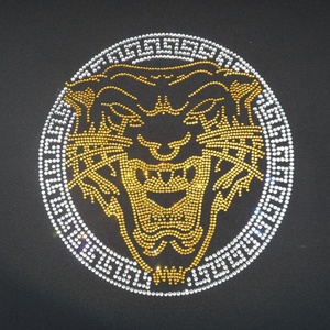 Dgtopaz Sparkling Rhinestone Transfer <span class=keywords><strong>Iron</strong></span> <span class=keywords><strong>on</strong></span> Motif Tiger Head Hotfix Rhinestone Crystals <span class=keywords><strong>Diamante</strong></span> Transfer para ropa - Product Image 3