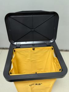 Troli Pembersih Hotel Komersial AF08170C, Roda Pengunci Tugas Berat, 3 Rak, Kapasitas 500 lb - Product Image 3