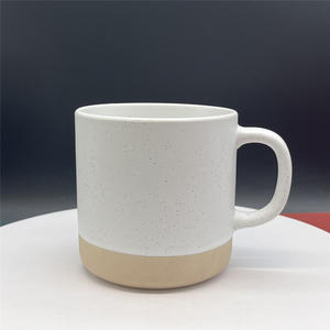 <span class=keywords><strong>Taza</strong></span> de estilo nórdico de cerámica <span class=keywords><strong>mate</strong></span> de 12 oz, parte inferior de Color, apta para microondas, costura de dos colores, logotipo impreso, mango de color sublime - Product Image 6