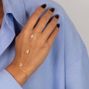 Bracciale a catena con ciondolo a forma di Stella di David e Chai, gioiello religioso ebraico, amuleto segno di vita, con micro pavé di zirconi. - Product Image 6