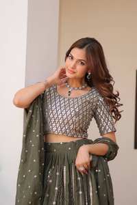 Lehenga Choli de fête semi-cousu de haute qualité, fait main, avec broderie en micro-coton de 7 mm, travail de séquence, étoile, georgette, latkan, pour mariée - Product Image 2