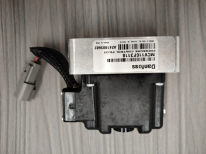 Nouveau Contrôleur Hydraulique Pilote MCV116F3118 MCV MCV116 157B 155G - Product Image 1