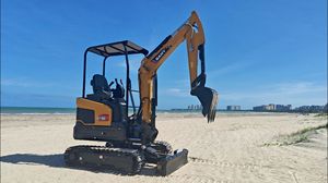 Oferta Especial: Miniexcavadora SY16C de 1.6 Toneladas, Potente y Confiable, Diseño Compacto de Alto Rendimiento con Cero Extensión Trasera, Suministro Directo de Fábrica - Product Image 2