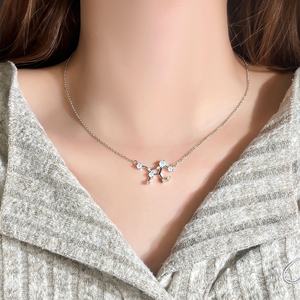 Colliers pour femmes en gros, pendentif personnalisé plaqué or avec signe du zodiaque en opale, idéal pour un cadeau - Product Image 3
