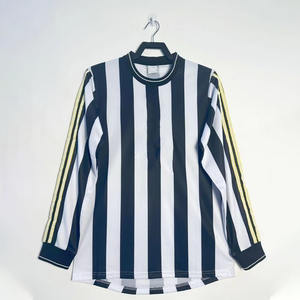 Seragam Sepak Bola Logo Kustom, Seragam Sepak Bola Vintage Klasik Lengan Panjang, Kaos Sepak Bola Retro untuk Pria, Jersey Bergaris Hitam Putih - Product Image 1