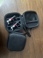 Pneus tout-terrain longs pour le désert, valves de dégonflage rapide (4), avec 1 clé, couleur rouge, capuchon rotatif et style à bouton-poussoir