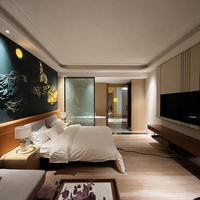 Lit King Size en Cuir Grainé Marron Saddle avec Panneaux de Tête de Lit Doubles Rembourrés pour Chambre d'Hôtel de Luxe