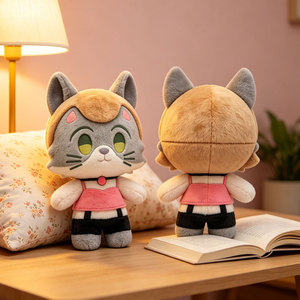 Peluche Personalizzato di Gatto <span class=keywords><strong>Anime</strong></span> OEM ODM, Simpatico Personaggio dei Cartoni Animati in Maglietta Rosa e Pantaloni Neri, Regalo per Fan - Product Image 2