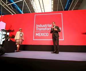 Pantalla LED de Alquiler para Escenarios de Alto Rendimiento RGX, Precio de Fábrica, P2.976, Uso en Interiores, Fondo de Escenario para Presentación de Nuevos Productos - Product Image 6