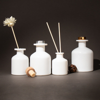Diffuseur de roseaux en gros, blanc, 50 ml, 100 ml, 150 ml, flacon vide de luxe pour huile aromatique avec bouchon en liège