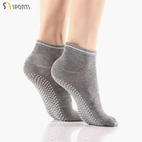 Chaussettes de yoga en coton et élasthanne tricotées, écologiques, respirantes et absorbantes, antidérapantes pour le corps, par un fabricant professionnel