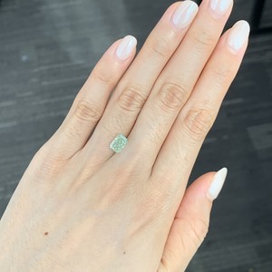 เพชร CVD สีเขียวสดใสทรงแฟนซี รับรองโดย IGI เจียระไนแบบเรเดียนท์ รูปทรงแฟนซี เจาะด้วยเลเซอร์ เพชรหลวมจากห้องปฏิบัติการ ขายส่ง - Product Image 4