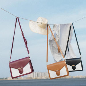 Sac à main pour femme en cuir PU épais personnalisé de couleur marron foncé, sac à main portable de style enveloppe - Product Image 6