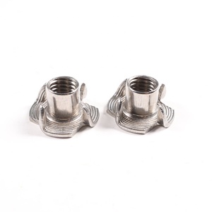 <span class=keywords><strong>Tuerca</strong></span> cilíndrica métrica M6 <span class=keywords><strong>de</strong></span> cuatro garras Tuercas en T con puntas ciegas <span class=keywords><strong>Tuerca</strong></span> <span class=keywords><strong>de</strong></span> inserción roscada en T <span class=keywords><strong>para</strong></span> muebles M5 - Product Image 1