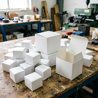Boîtes en papier personnalisées haut de gamme, étanches, portables et écologiques avec gaufrage, vente en gros directe usine