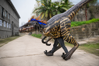 Özelleştirilmiş Gerçekçi Metal Dinozor Robot Kostümü Yetişkin Kostümü Sesli İç/Dış Mekan Kullanımı Macera Parkları Havaalanı Kreş Okul