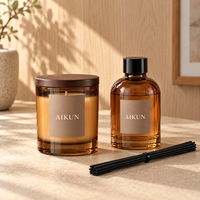 Ensemble diffuseur de parfum et bougie parfumée AIKUN en verre ambré de luxe avec logo personnalisé et bâtonnets aromatiques noirs pour la décoration de la maison