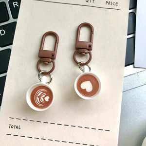 Llavero de Resina Hecho a Mano con Diseño de Taza de Café, Miniatura, Estilo Caricatura, para Colgar, Decoración, Regalo para Parejas, Venta al Por Mayor - Product Image 3