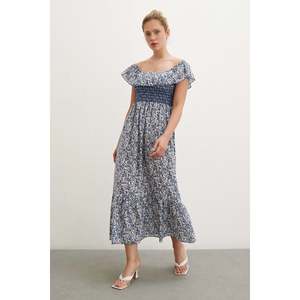 Vestido Maxi Mango con Hombros Descubiertos, Estampado Floral Azul, Corte en A, Tejido Informal para Uso Diario, Transpirable - Product Image 6