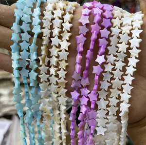 Perle a Forma di Cuore e Stella in Madreperla Gialla, Perle a Cuore in Madreperla 8mm, Filo di Perle a Cuore in Conchiglia 15,5 Pollici, Componenti per Gioielli - Product Image 1