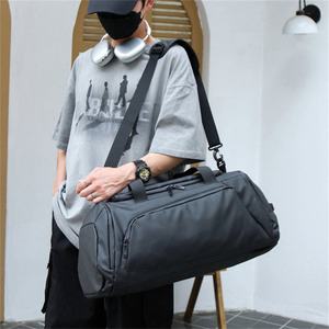 กระเป๋ากีฬาแบบกันน้ำหลายช่องพร้อมระบบพกพาสามรูปแบบ ความจุอุปกรณ์กีฬาขนาดใหญ่ คุณภาพระดับท็อป - Product Image 4