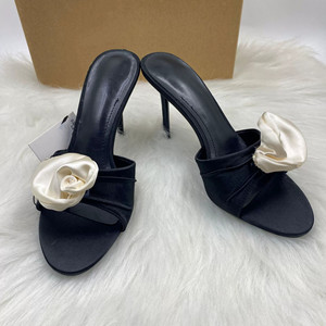 Sandalias de tacón de aguja con diseño de rosas y una tira, estilo hada dulce, para mujer - Sandalias de tacón de aguja con punta abierta y estilo elegante - Product Image 1