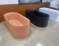 Baignoire autoportante en acrylique à rayures cannelées pour projet hôtelier personnalisé