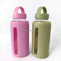 Bouteille d'eau en verre borosilicate avec logo personnalisé et manchon en silicone, gobelet en verre de 600 ml pour la salle de sport en plein air