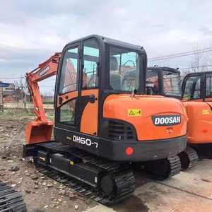 รถขุดตีนตะขาบ Doosan DH60 มือสอง ขนาด 6 ตัน รถขุดไฮดรอลิกแท้จากเกาหลี Doosan DH60-7 สำหรับส่งออก - Product Image 1