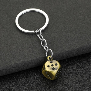Günstige Großhandels-Werbegeschenke 3D Metall-Würfel Schlüsselanhänger Anhänger Antik Silber Gold Kupfer Würfel Schlüsselring - Product Image 5