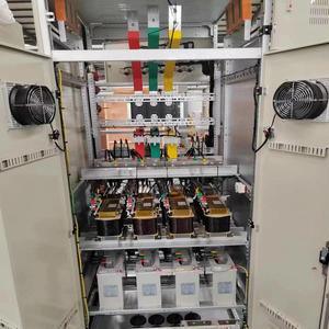 ตัวปรับปรุงค่าเพาเวอร์แฟกเตอร์ (PFC) อัตโนมัติ แรงดันไฟฟ้าต่ำ AC 380V ขนาด 150kvar/200kvar แบบคาปาซิเตอร์แบงค์  วัสดุเหล็กชุบสังกะสี - Product Image 3