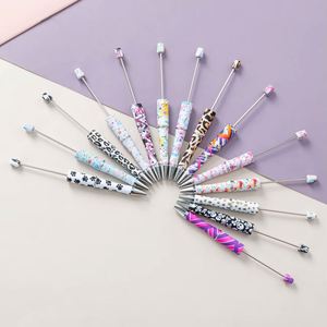 19 bolígrafos de plástico con cuentas de nuevo diseño, impresos con transferencia de agua, coloridos y personalizables. - Product Image 2