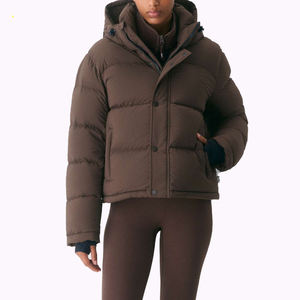 Abrigo corto de manga larga con logotipo personalizado para <span class=keywords><strong>mujer</strong></span>, <span class=keywords><strong>chaquetas</strong></span> gruesas de invierno lisas cálidas con chocolate para exteriores, abrigo para <span class=keywords><strong>mujer</strong></span> - Product Image 1