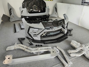 Kit carrosserie large en fibre de carbone forgée avec texture, pare-chocs avant et arrière, jupes latérales, capot moteur et spoiler pour <span class=keywords><strong>Lamborghini</strong></span> Urus - Product Image 3