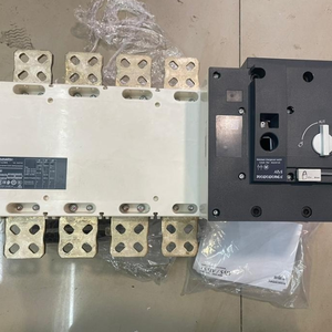 Interruptor de Transferencia Motorizado So-co-mec ATYS 2500 B8/4P, Nuevo y Original - Product Image 2