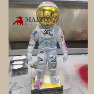 Esculturas de <span class=keywords><strong>Astronautas</strong></span> de Fibra de Vidrio con Recubrimiento Cromado de Personajes de Películas en Oferta - Product Image 4